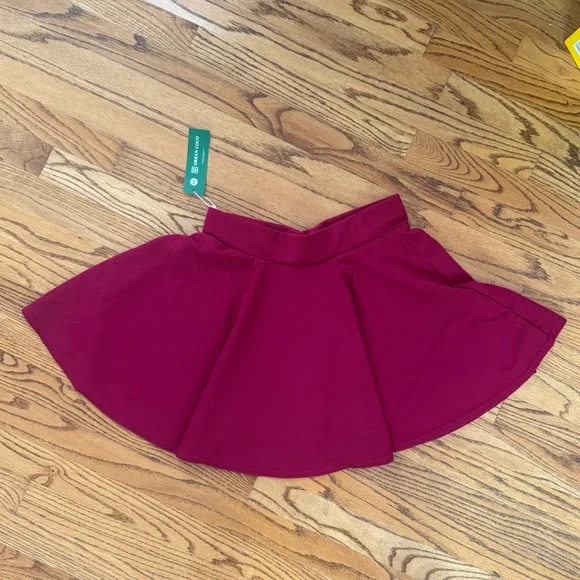 NWT wine red circle Skirt - Picture 2 of 2